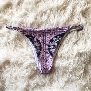 Bundle of 2 bathing suit bottoms